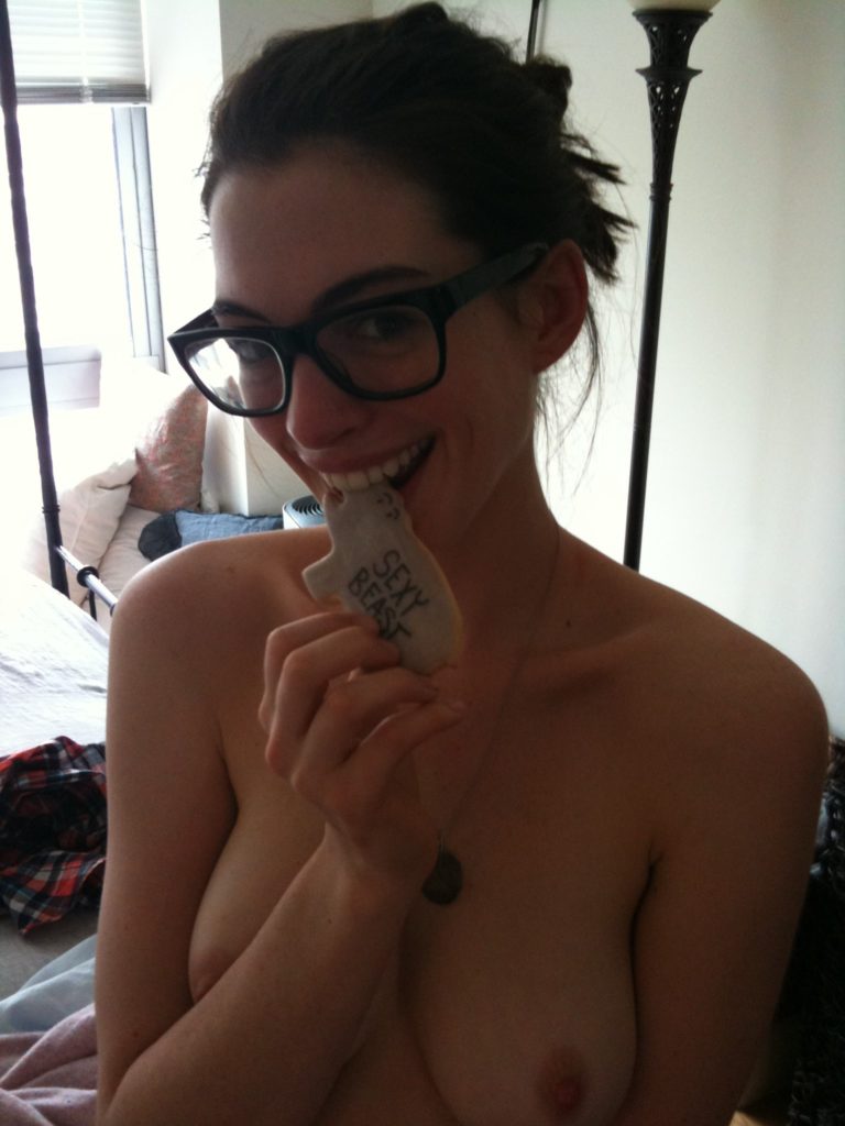 Anne Hathaway Nude LEAKS Topless Sex Scenes