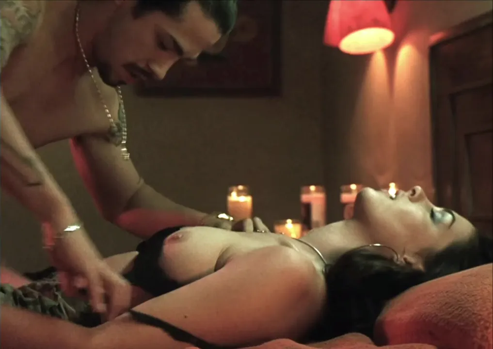 Anne Hathaway Plot Compilation