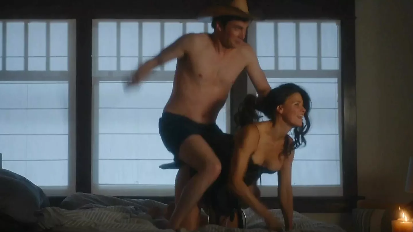 See the Hottest Meredith Garretson Sexy Scenes