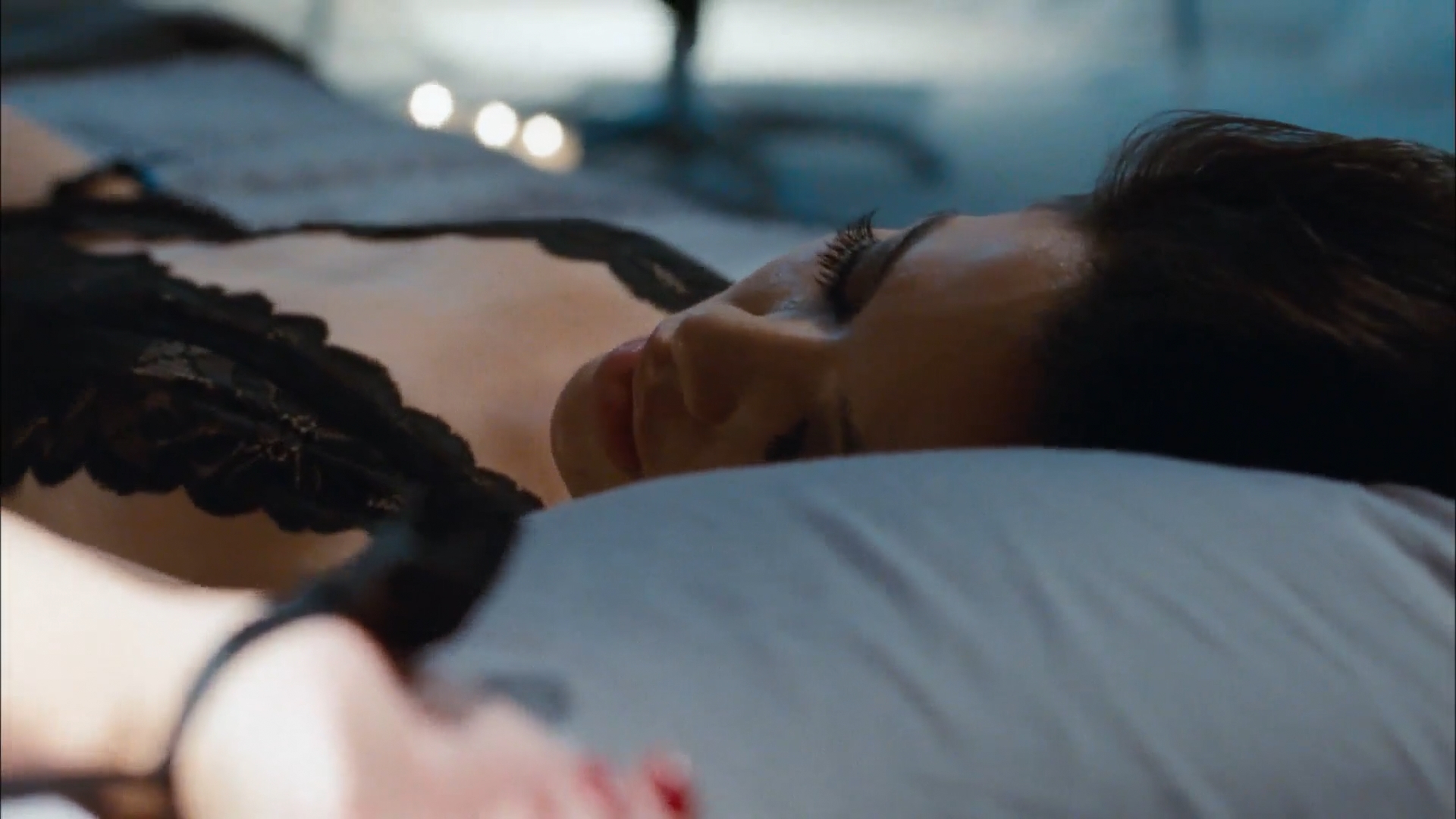 Naked Stephanie Jacobsen in Alex Cross ANCENSORED