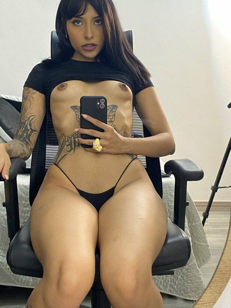 Niacakess Onlyfans New Hot Teen Latina