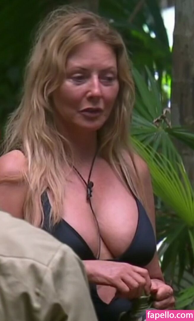 Carol Vorderman carolvorders Nude Leaked OnlyFans