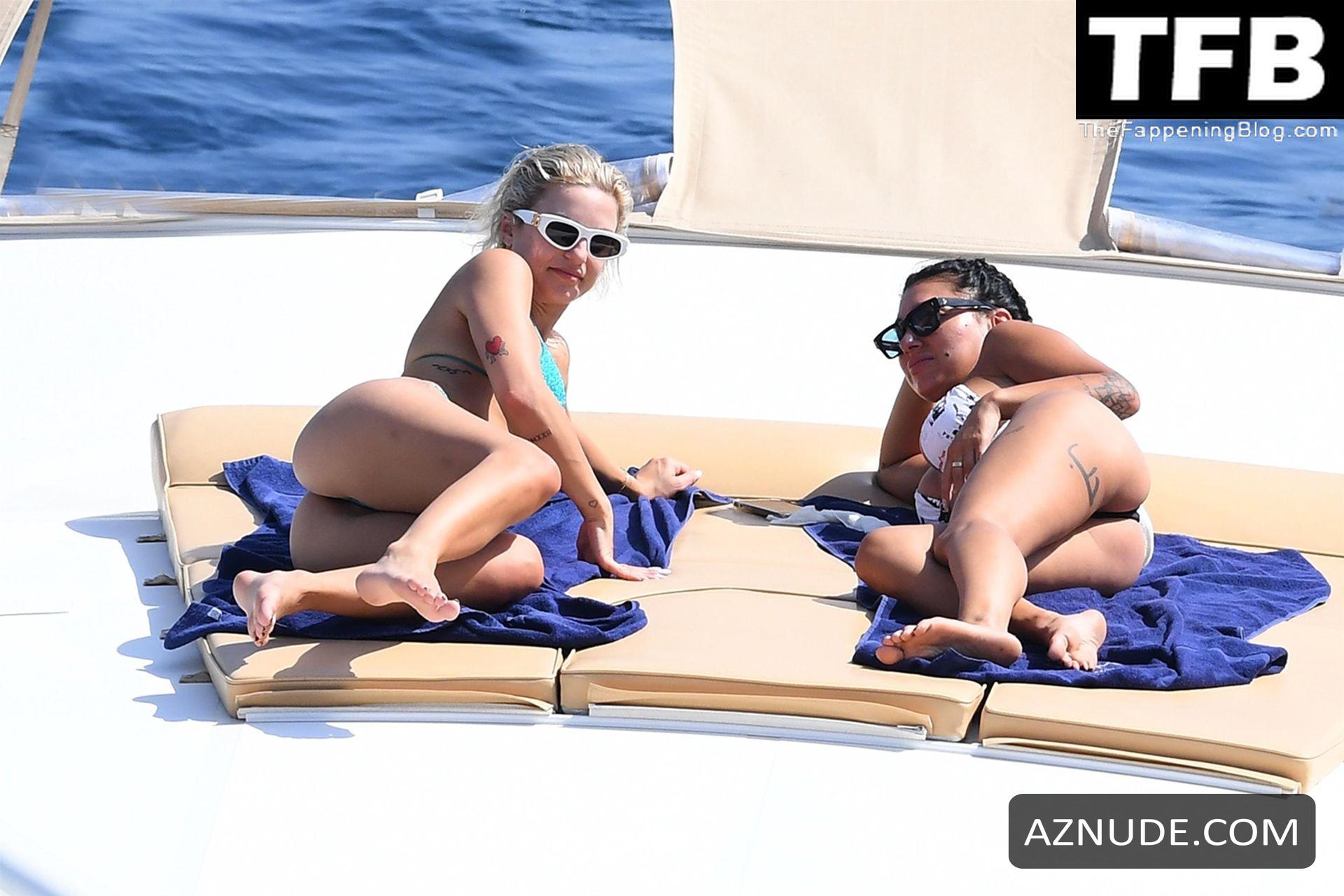 Domenica Calarco Sexy Seen Topless With Ella Ding On A Boat At The Amalfi Coast