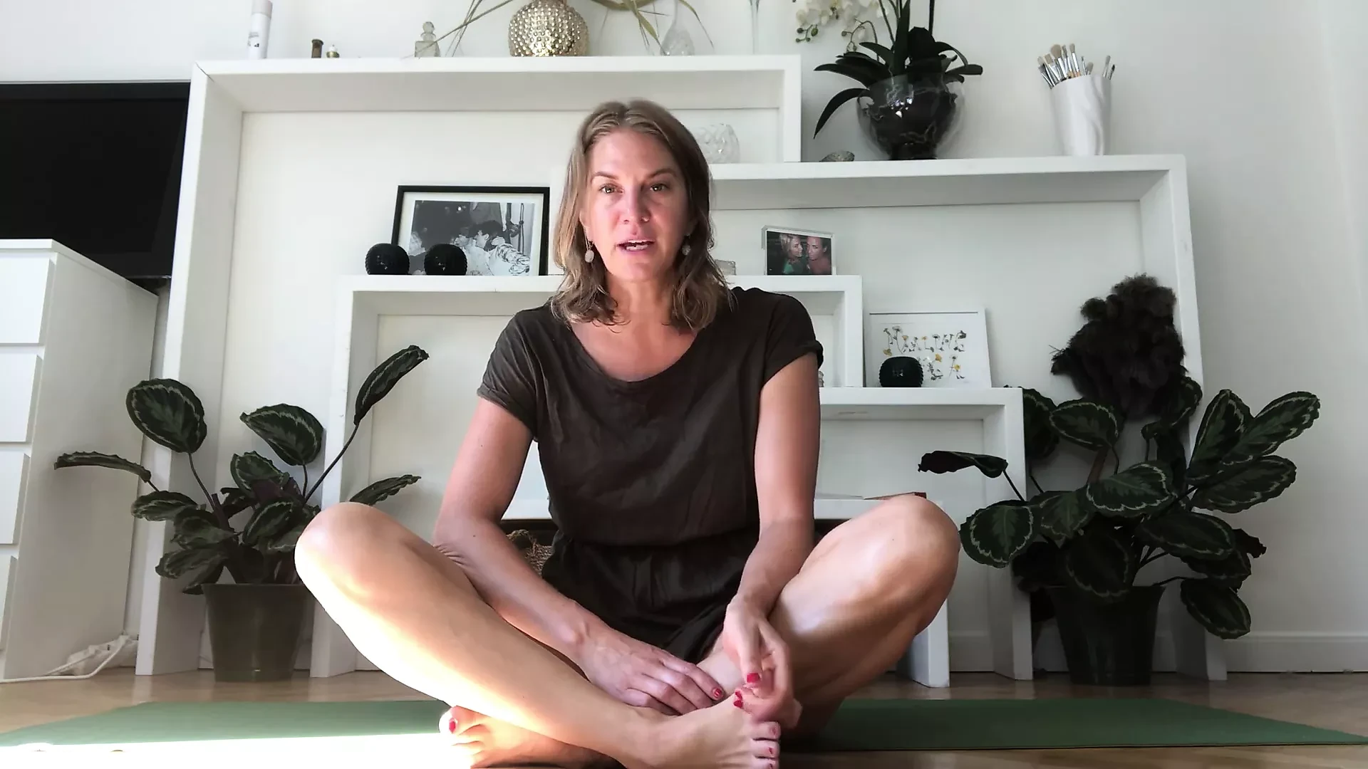 Marling Yoga Nude Porn Videos