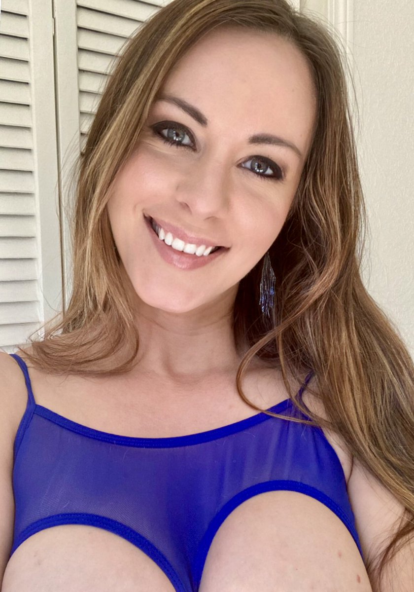Sarah Hayes on X: This top definitely isnt suitable for Instagram Reels
