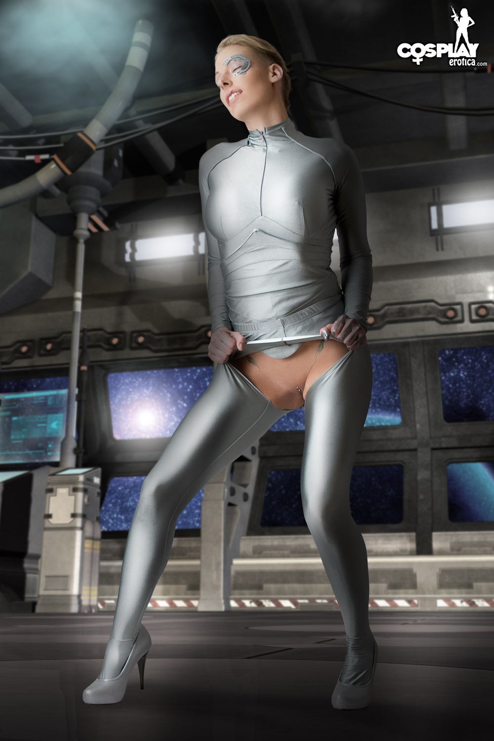Sandy Bell Nude in Seven of Nine from Star Trek Voyager