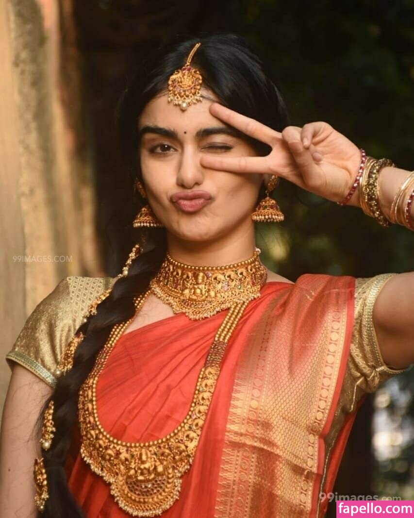 Adah Sharma adahkiadah