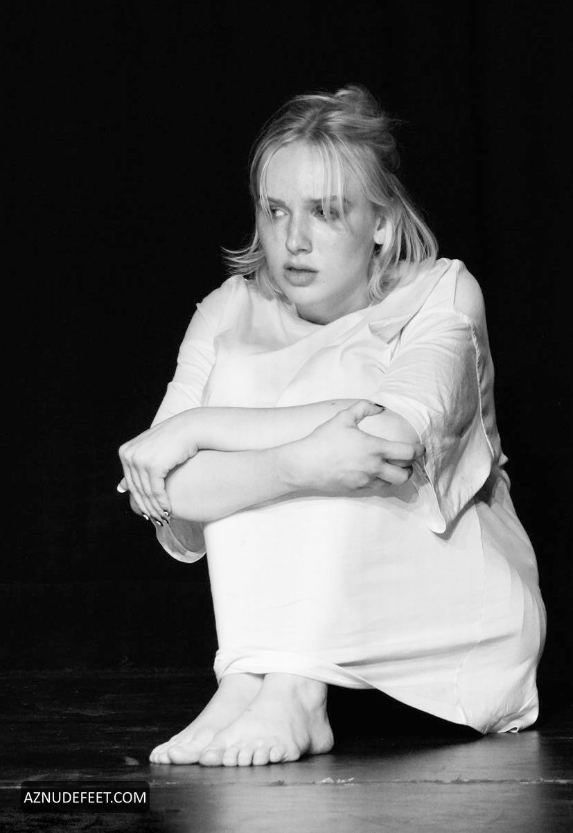JULE HERMANN Feet