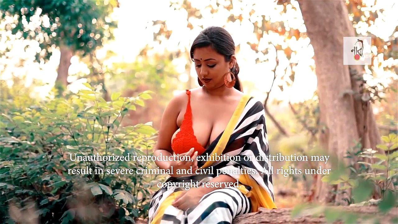saree: Big Tits Asian Solo Porn