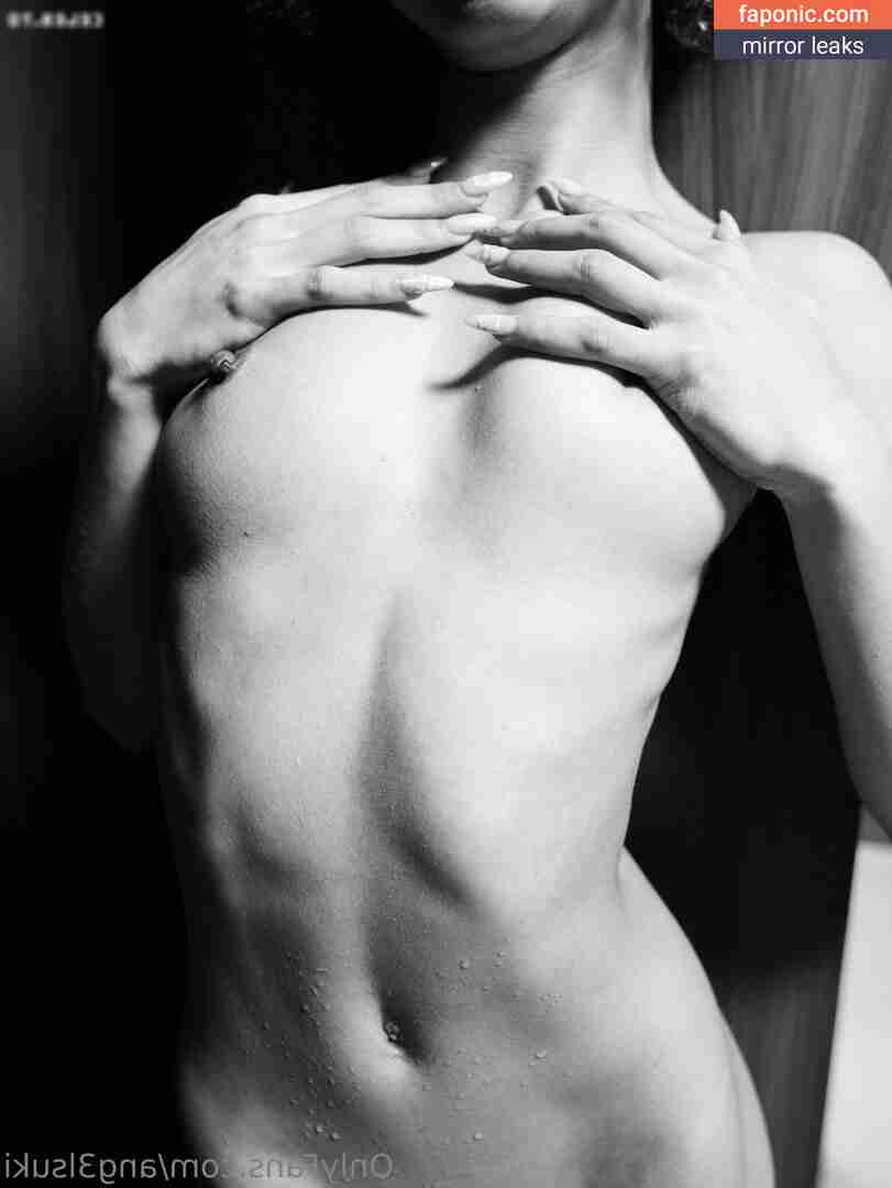 Suki Chan Nude Leaks