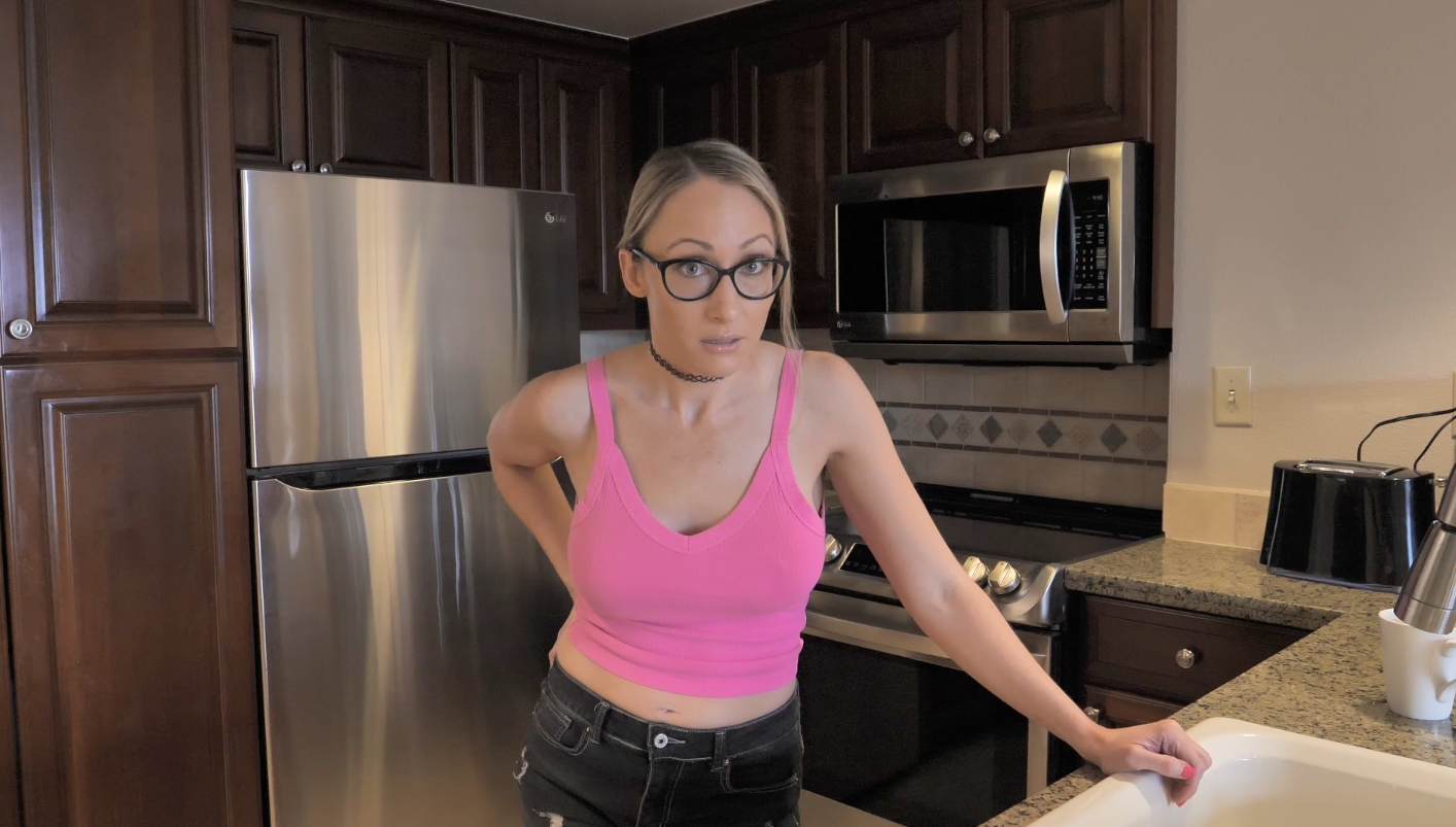 Crystal Clark Releases Stepmom Prepares Me For My First Date! CrystalClarkXo jayromeroxxx eastcoasttalent