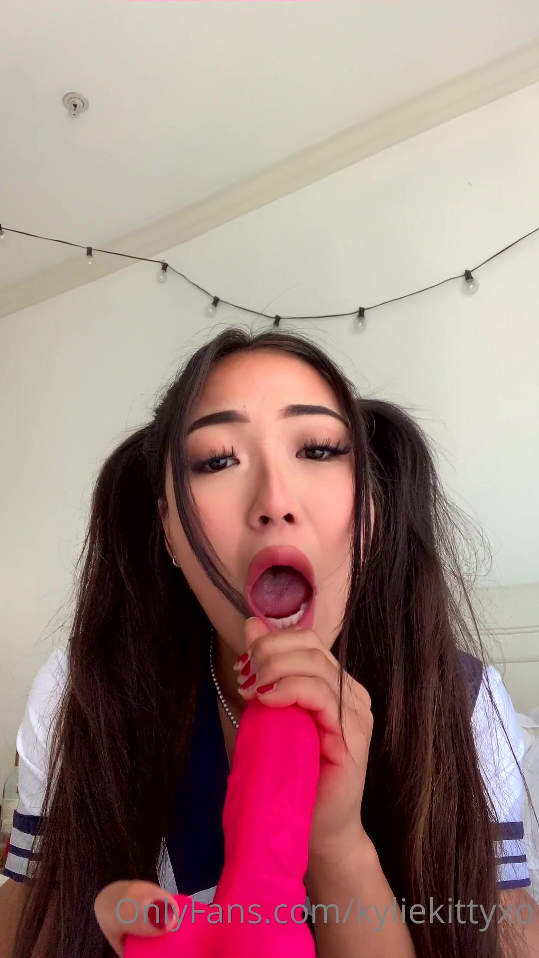 Kyliekittyxo Wild Asian Teen Sucking Big Dildo Deepthroat Onlyfans Video