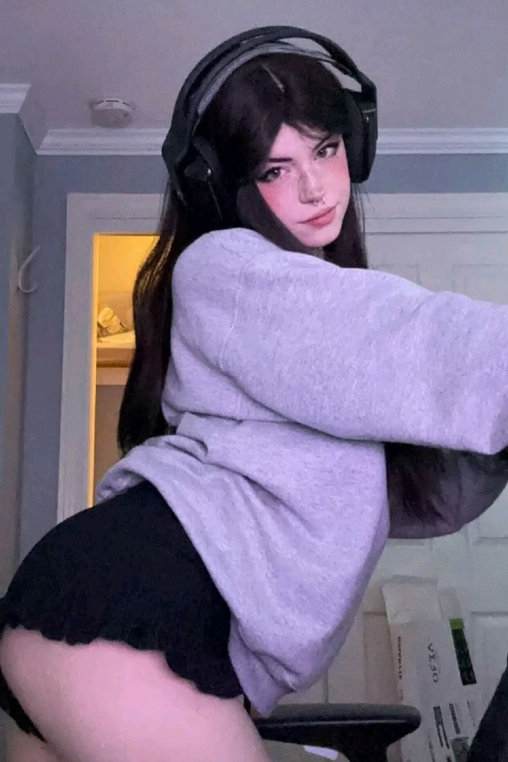 Hannah Owo sexy