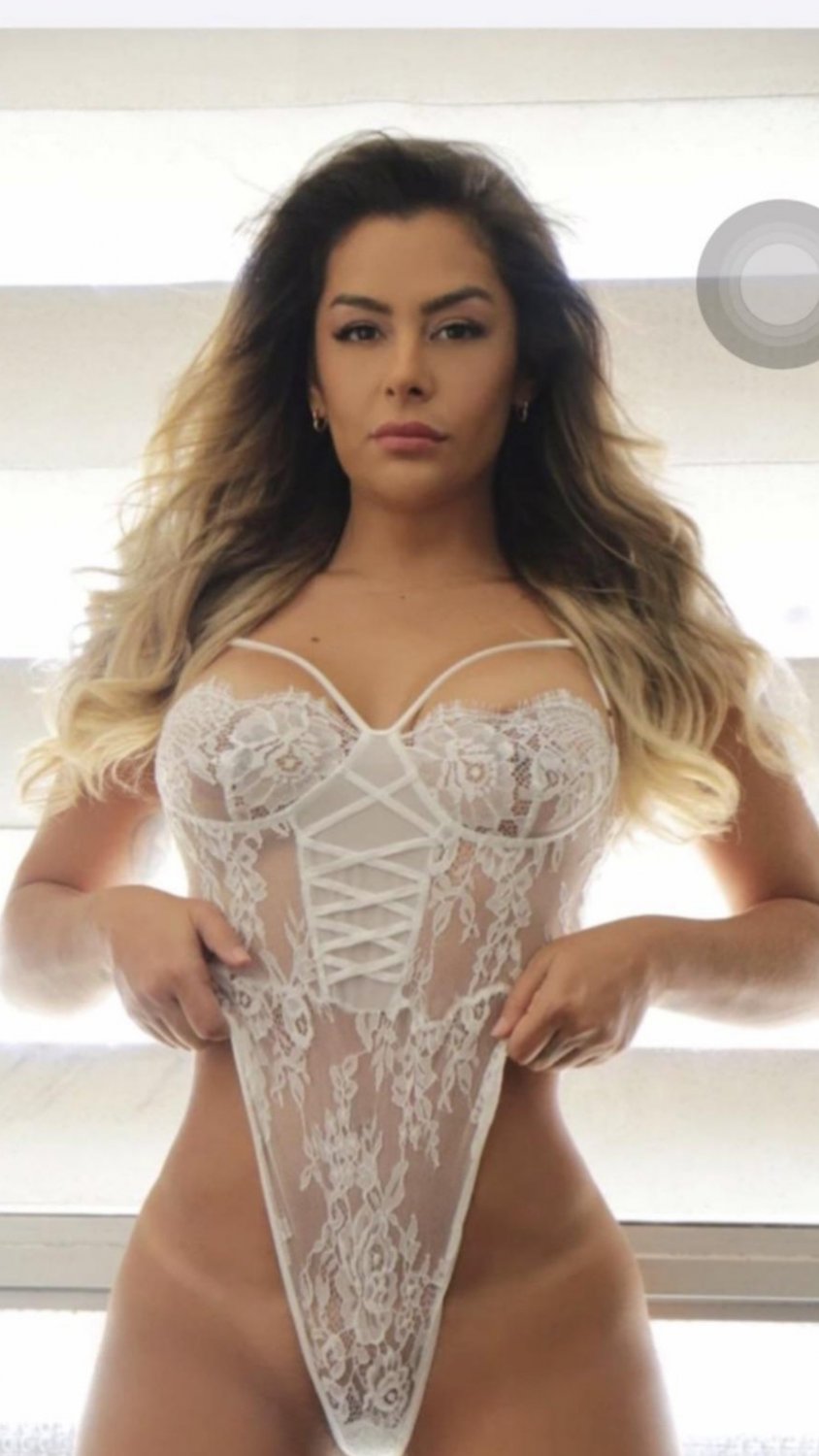 Larissa Riquelme
