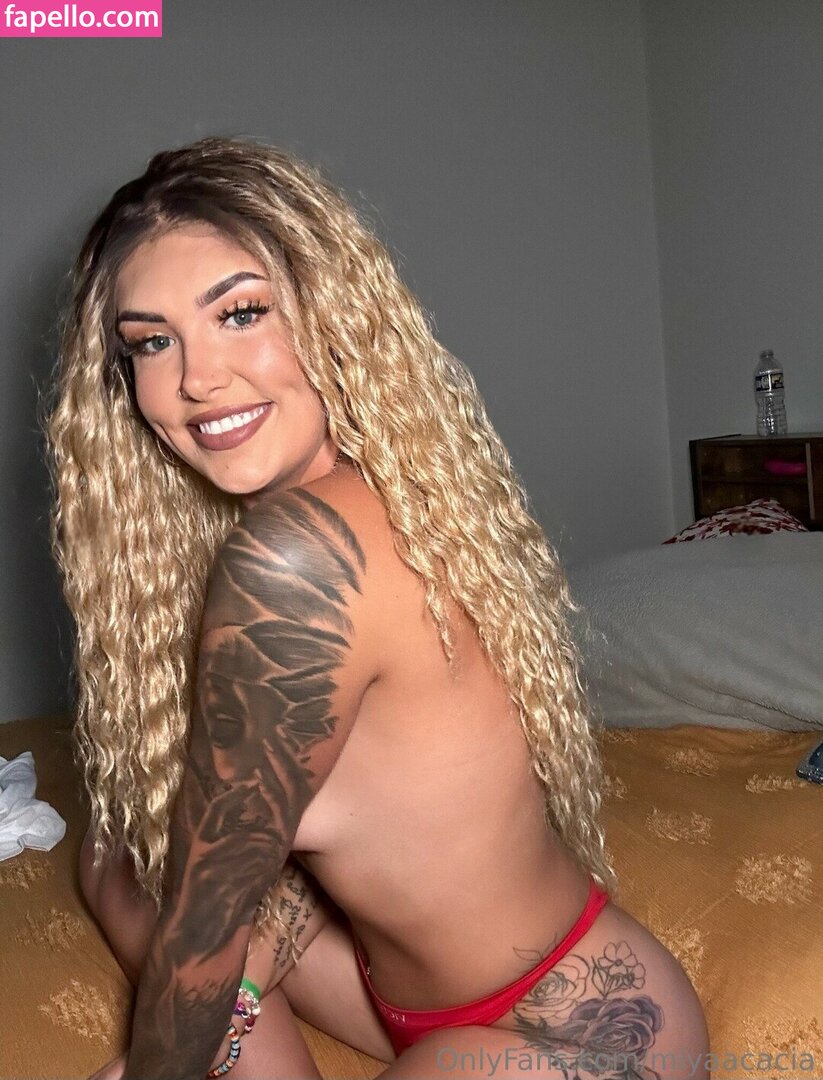 Miya Ulatowski miyaacacia Nude Leaked OnlyFans