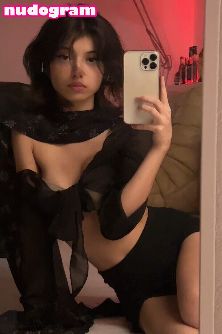 protheme sanyaaa sanymaa sanymaaa Naakte Gelekte OnlyFans Foto 38