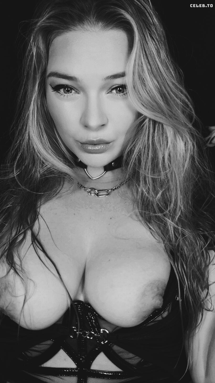 Neevi Neevilicious Nude OnlyFans Leaks