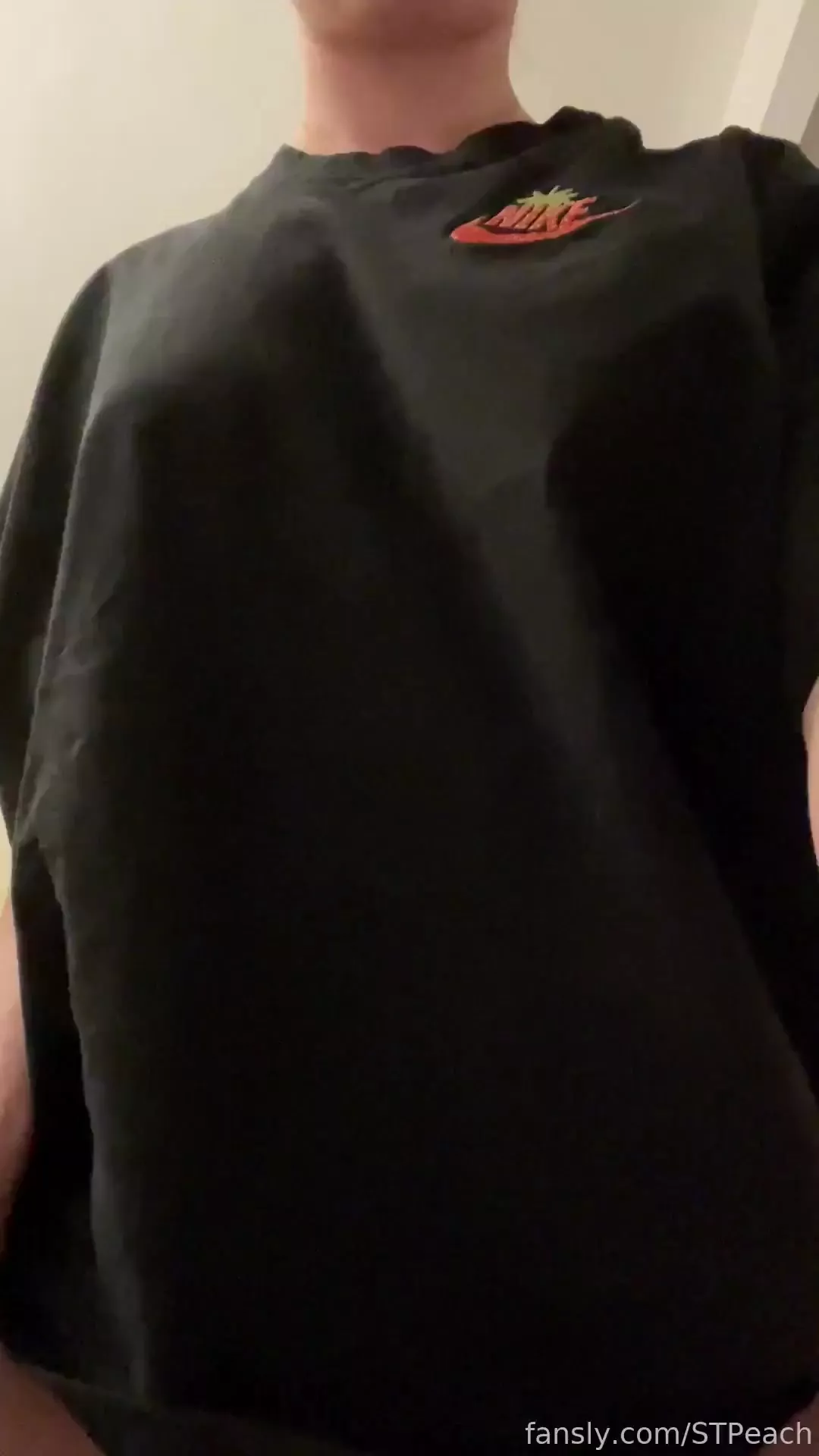 STPeach Freshly Shaved Pussy Fansly Set Leaked