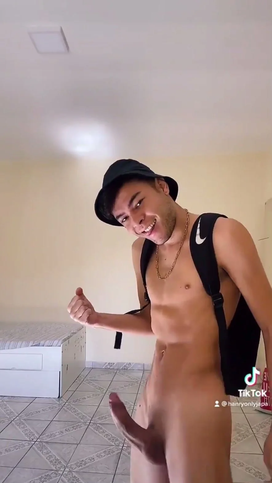 Naked Hard TikToker