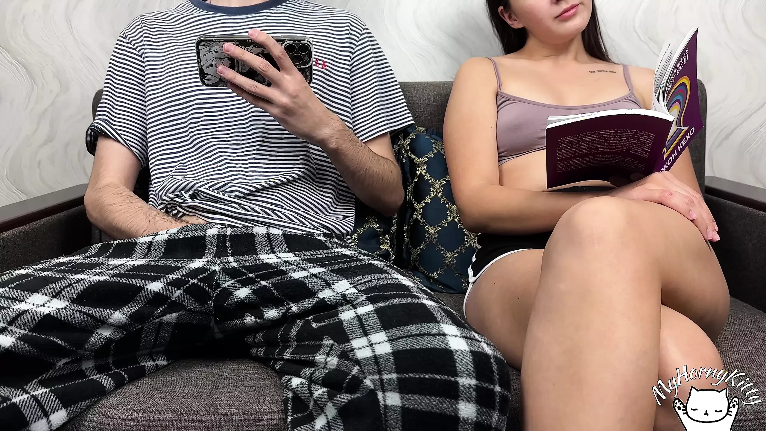 Boyfriend Put His Hand In My Pussy Porn Videos: UHD 4K 2160p XXX 2025