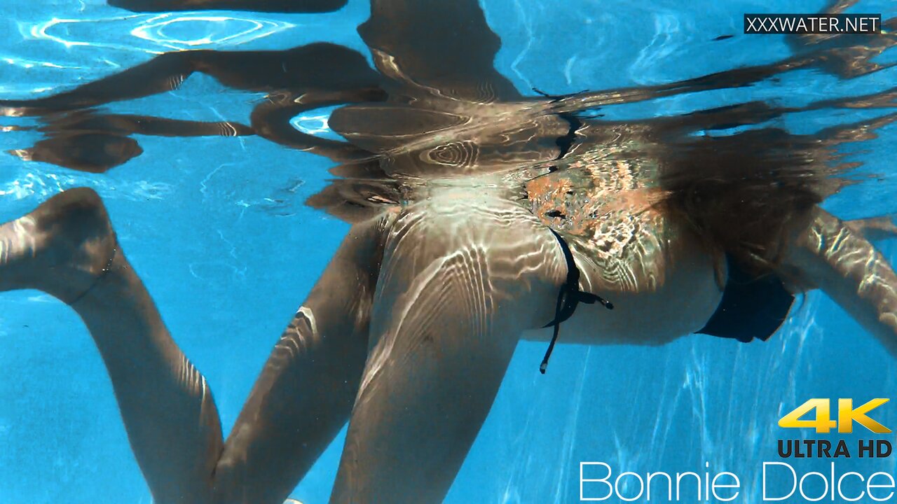 Hottest Petite Tightest Babe Bonnie Dolce Underwater by Under Water Show
