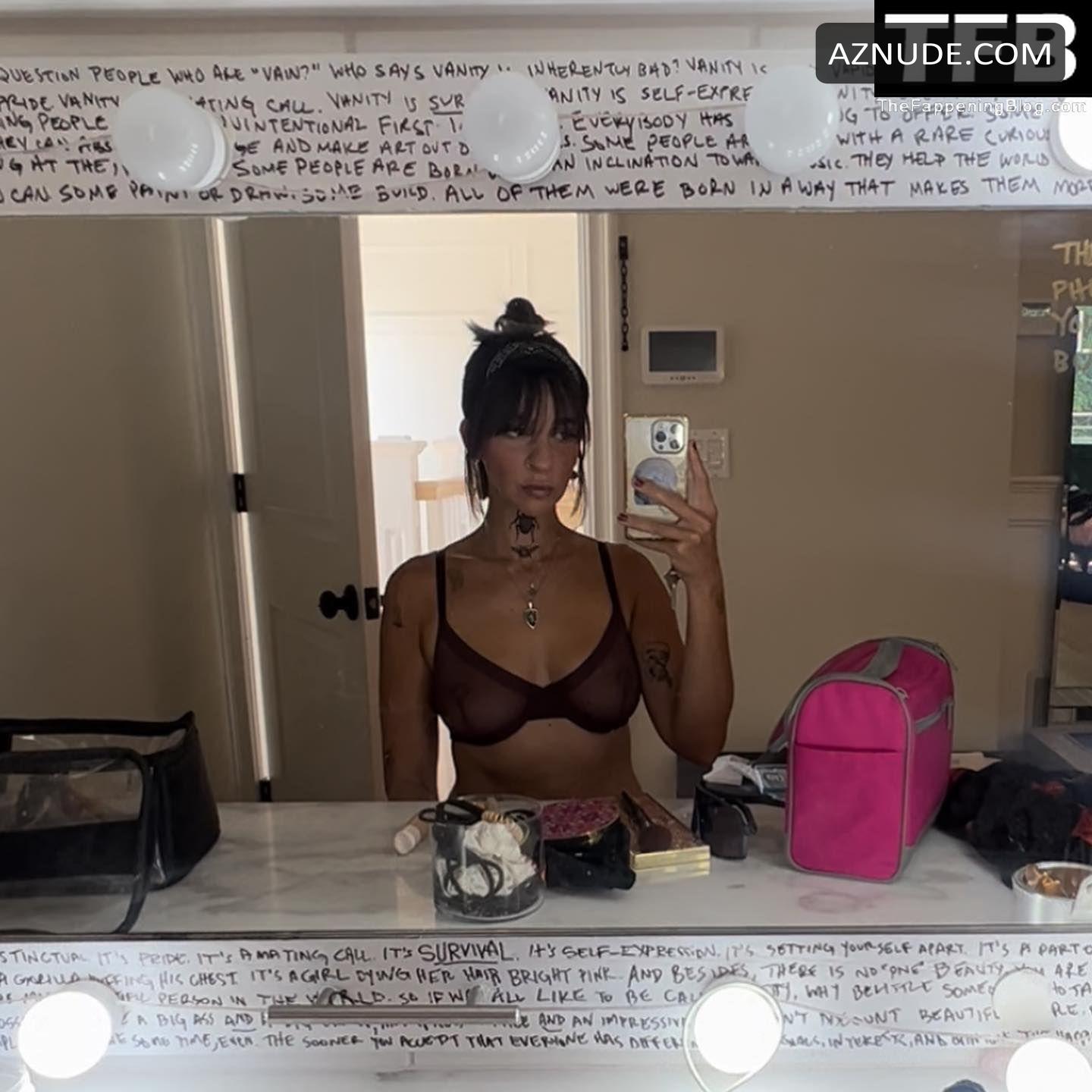 GABBIE HANNA Nude