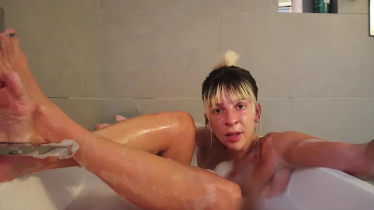 Gabbie Hanna is terug op YouTube met vreemde video