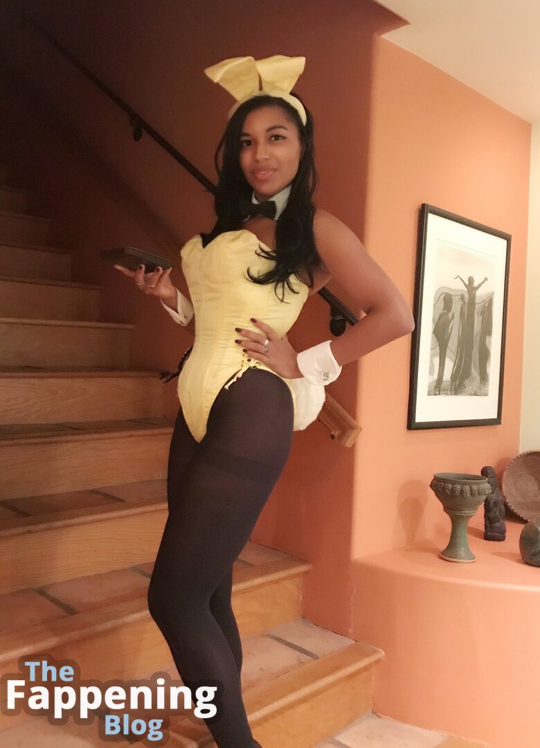 Mica Burton micaburton Nude Leaks Photo 13
