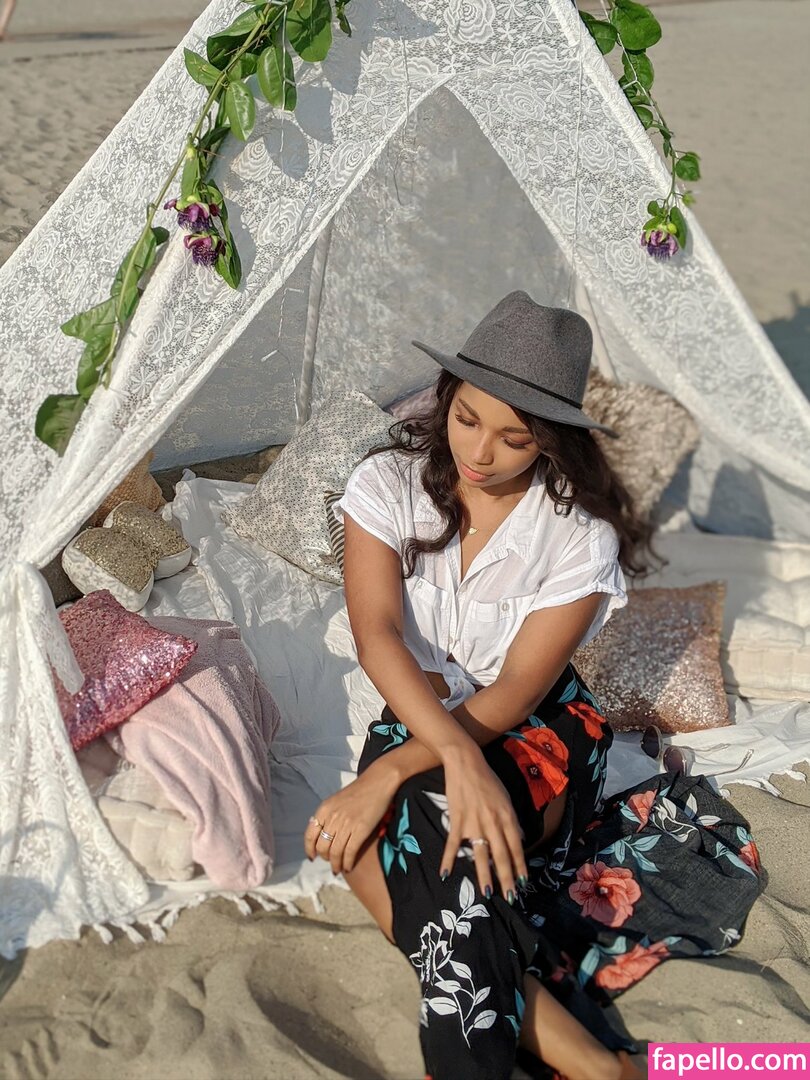 Mica Burton micaburton Nude Leaked OnlyFans Photo fapelloi16