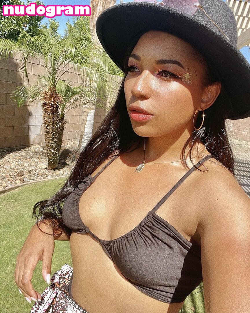 Mica Burton micaburton OnlyFans25