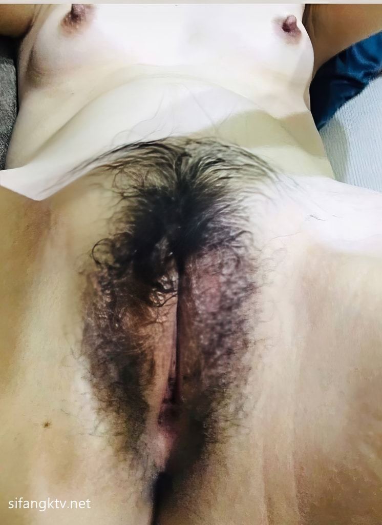 Sweet college student in Hangzhou cute and pure school beauty born after 00 sex video with additional life photos