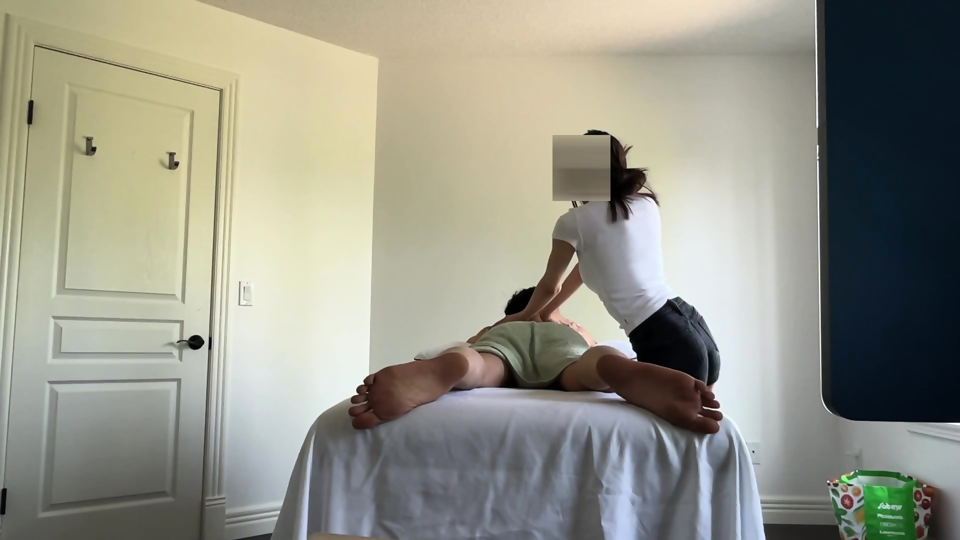 Legit Vietnamese Intern RMT Giving Into Monster Asian C