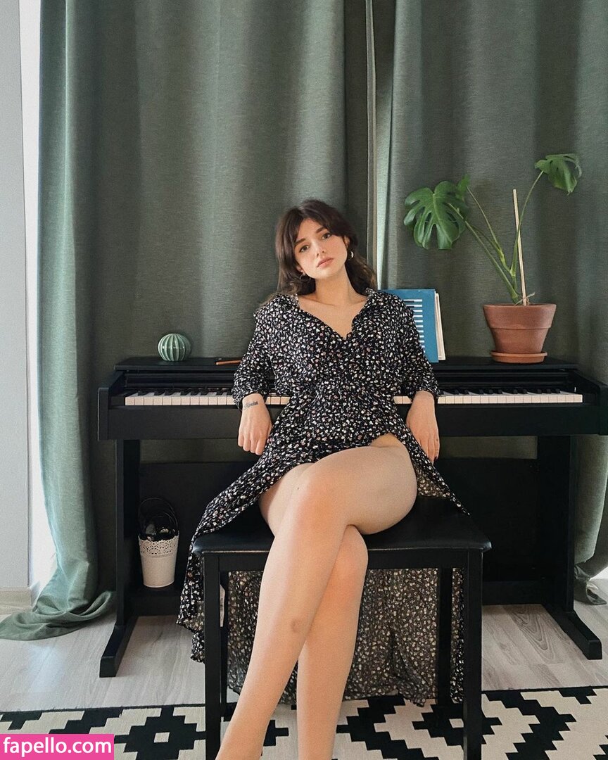 Turkish Beauty buseeylmaz97 buseeylmz97 Nude Leaked OnlyFans