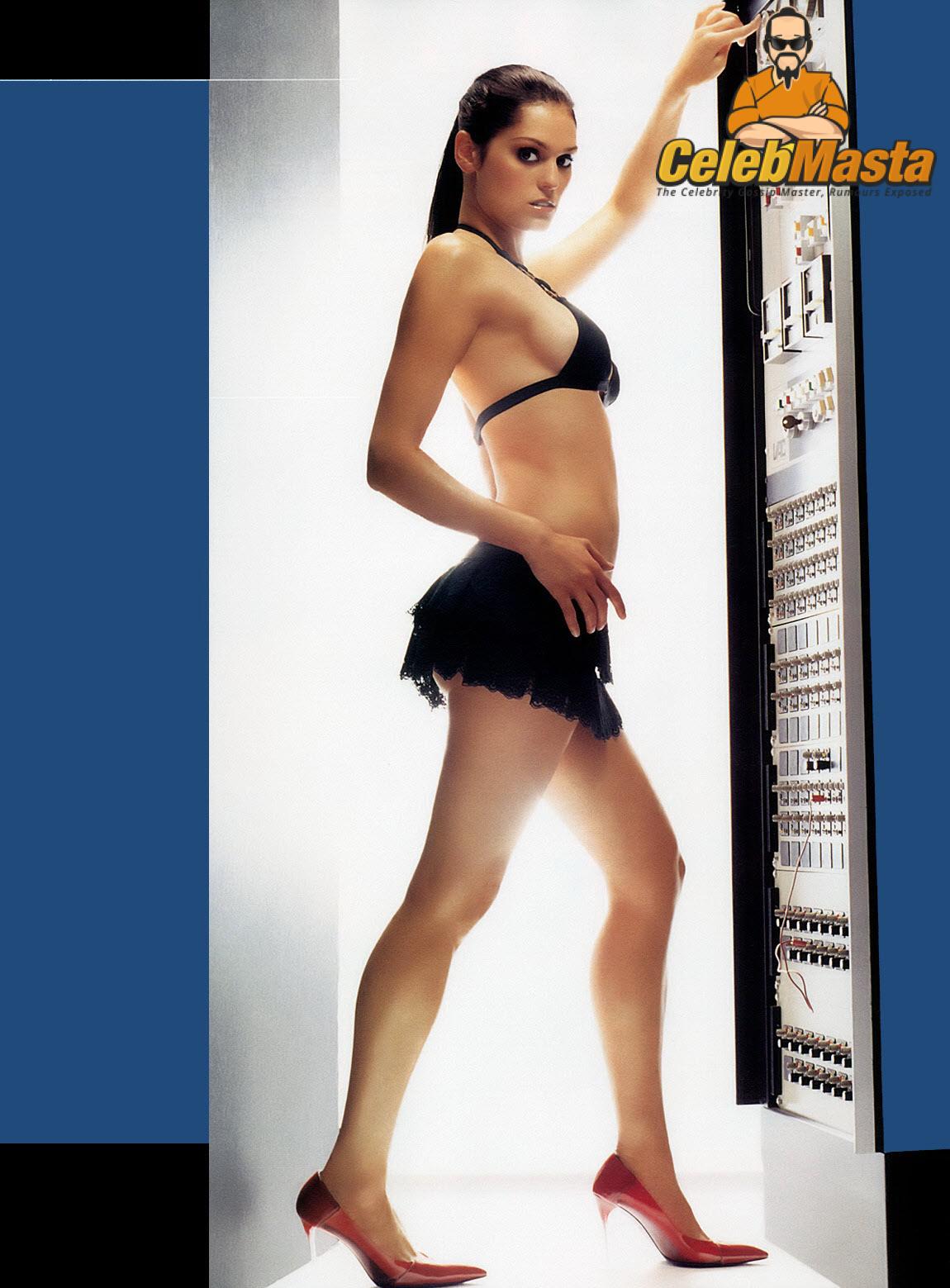 Morgan Webb Nude