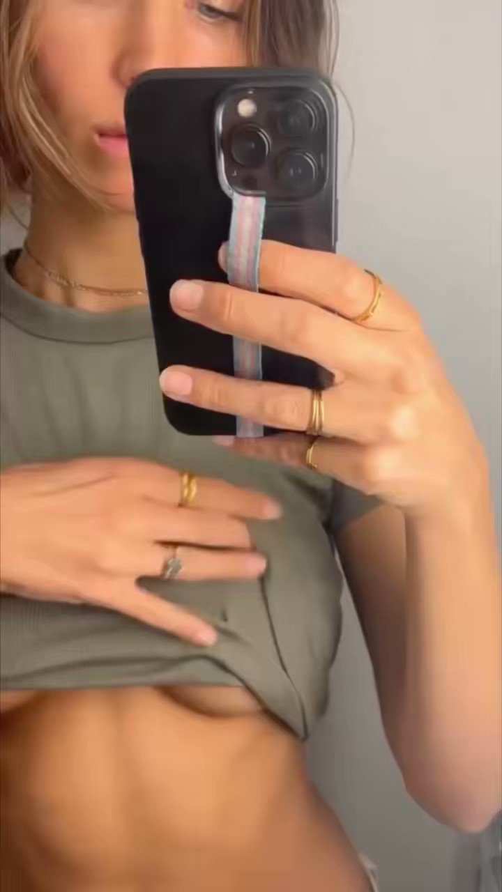 NudeTikTokss video Tweet
