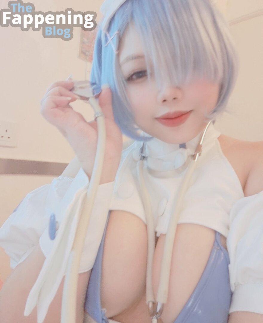 Rinrinniconii definitelynotlurn Nude Leaks OnlyFans Photo 2
