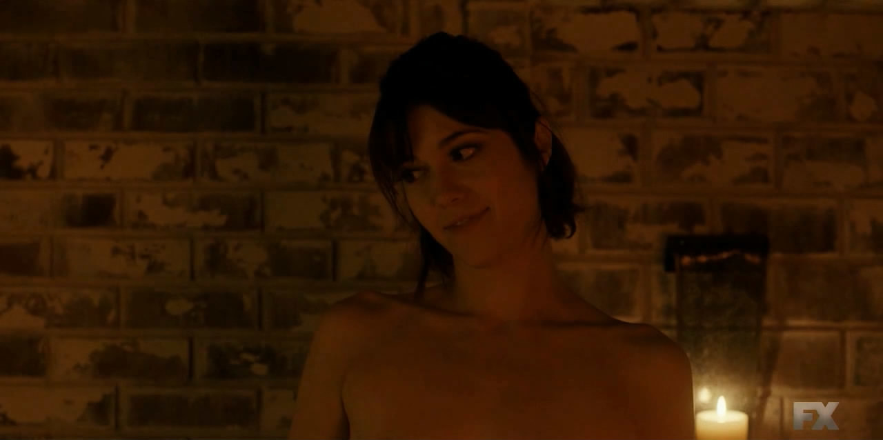Mary Elizabeth Winstead nude