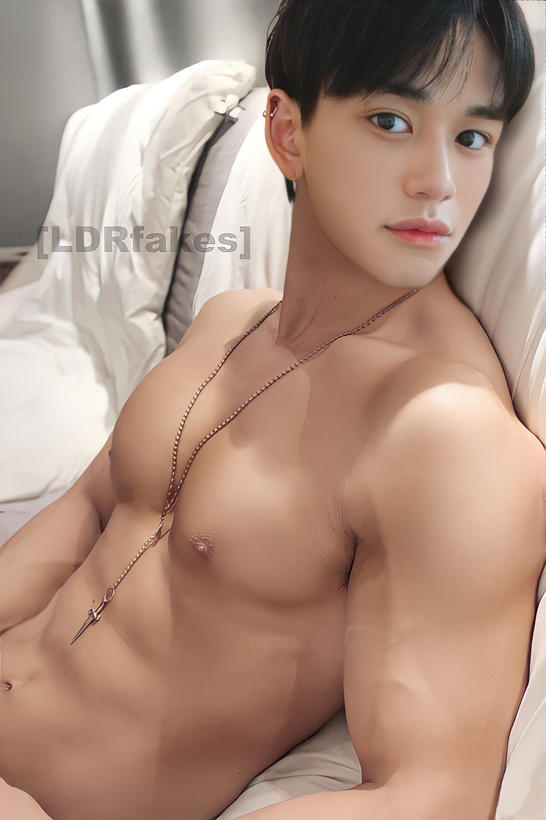 Post 5107210: fakes kpop Lucassinger music NCT