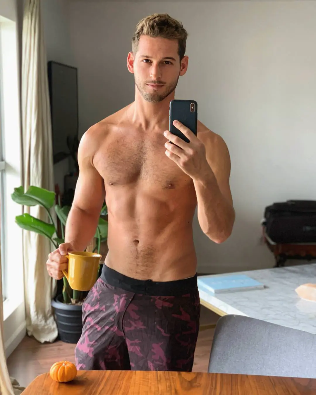 Damn! Max Emerson NUDES Revealed