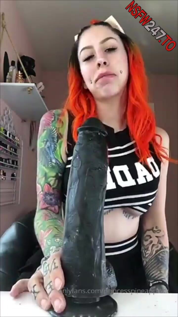 Princess Pineapple bbc dildo blowjob riding lipss
