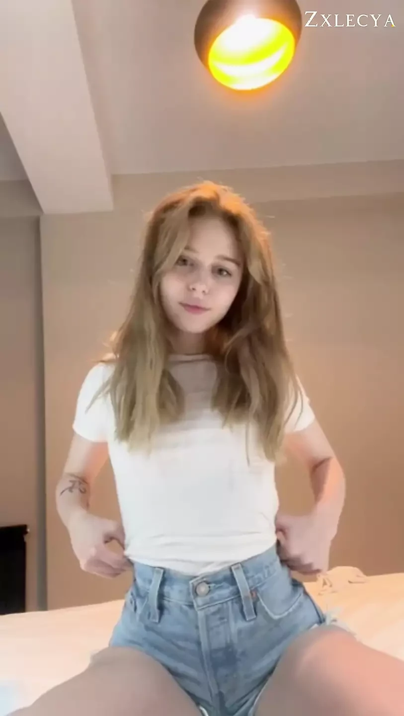 Send Nudes Porn Videos