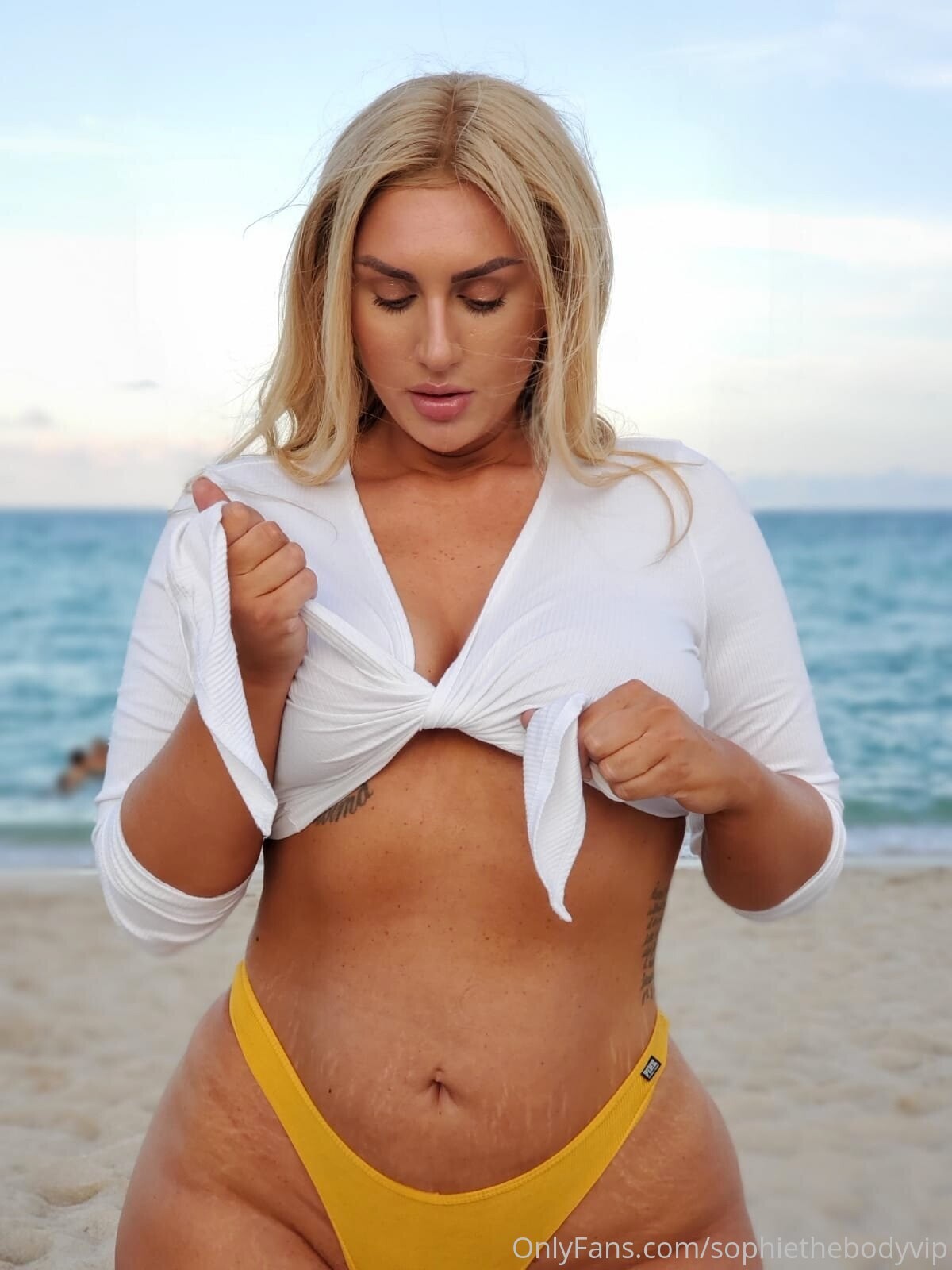 Sophie Eloise Hall aka sophiethebodyvip aka sophieselfies224 Leaked Photo 1347166