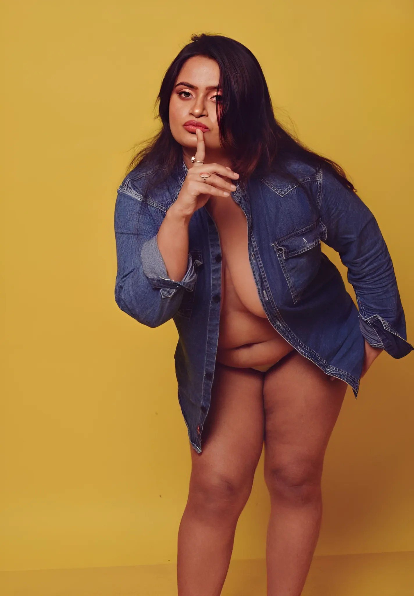 Tania Bong Girl