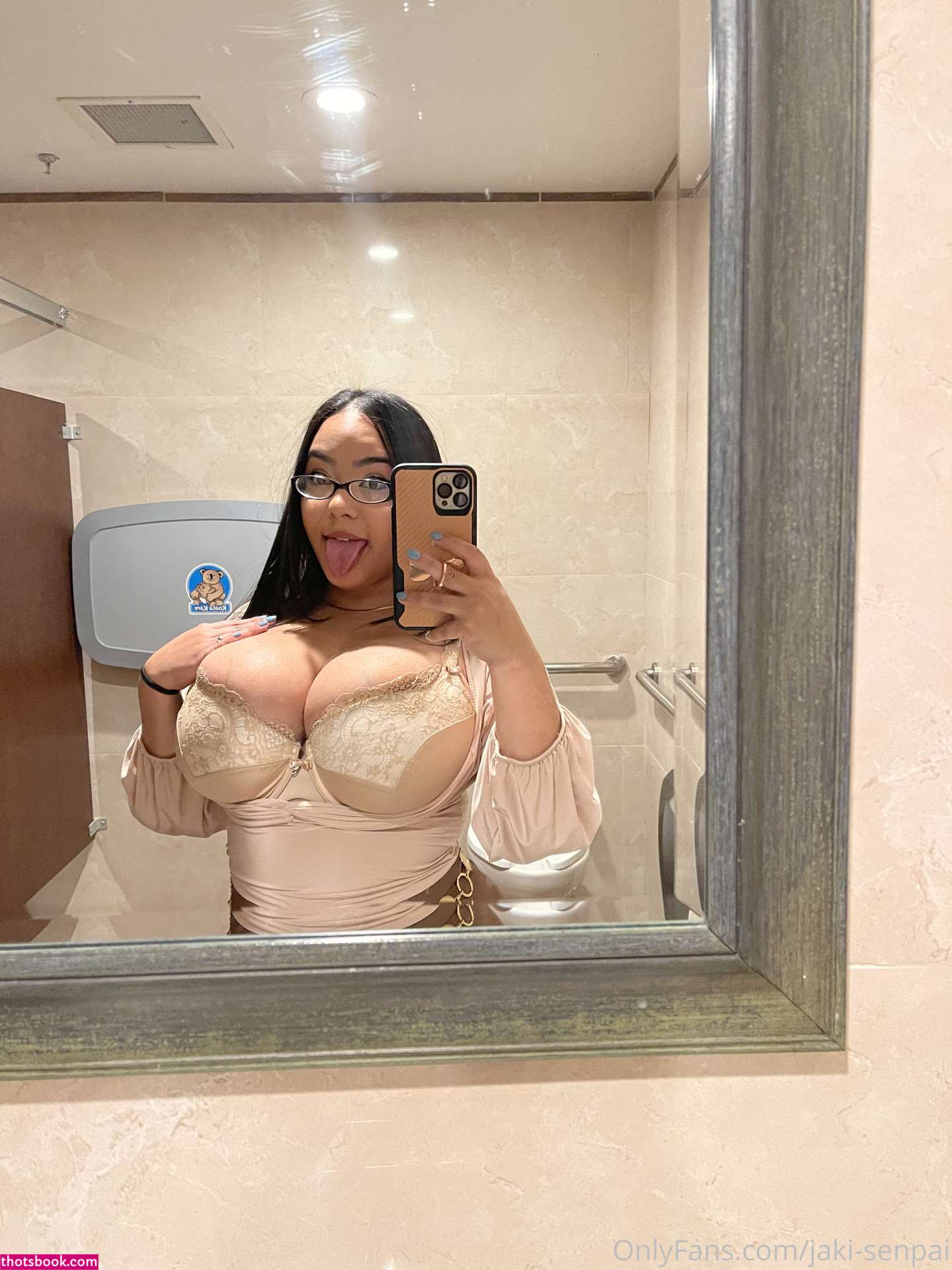 Jaki Senpai Nude OnlyFans Photos 9 Gallery