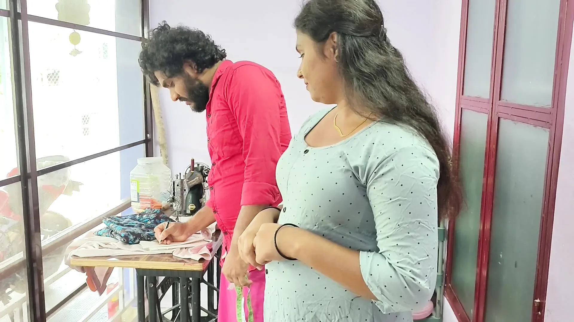 Kerala Malayali Girl Sex with Tailor Hot Mallu Girl Doing Sex with Tailor Indian Tailor and Hot Girl Sex