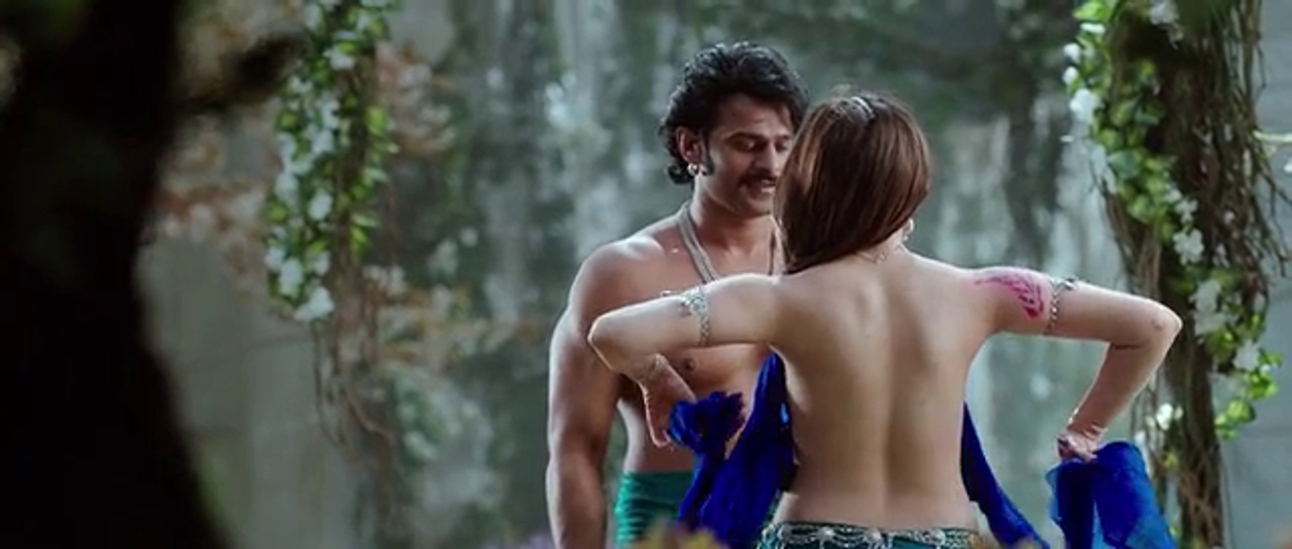 Tamanna topless hot on shooting