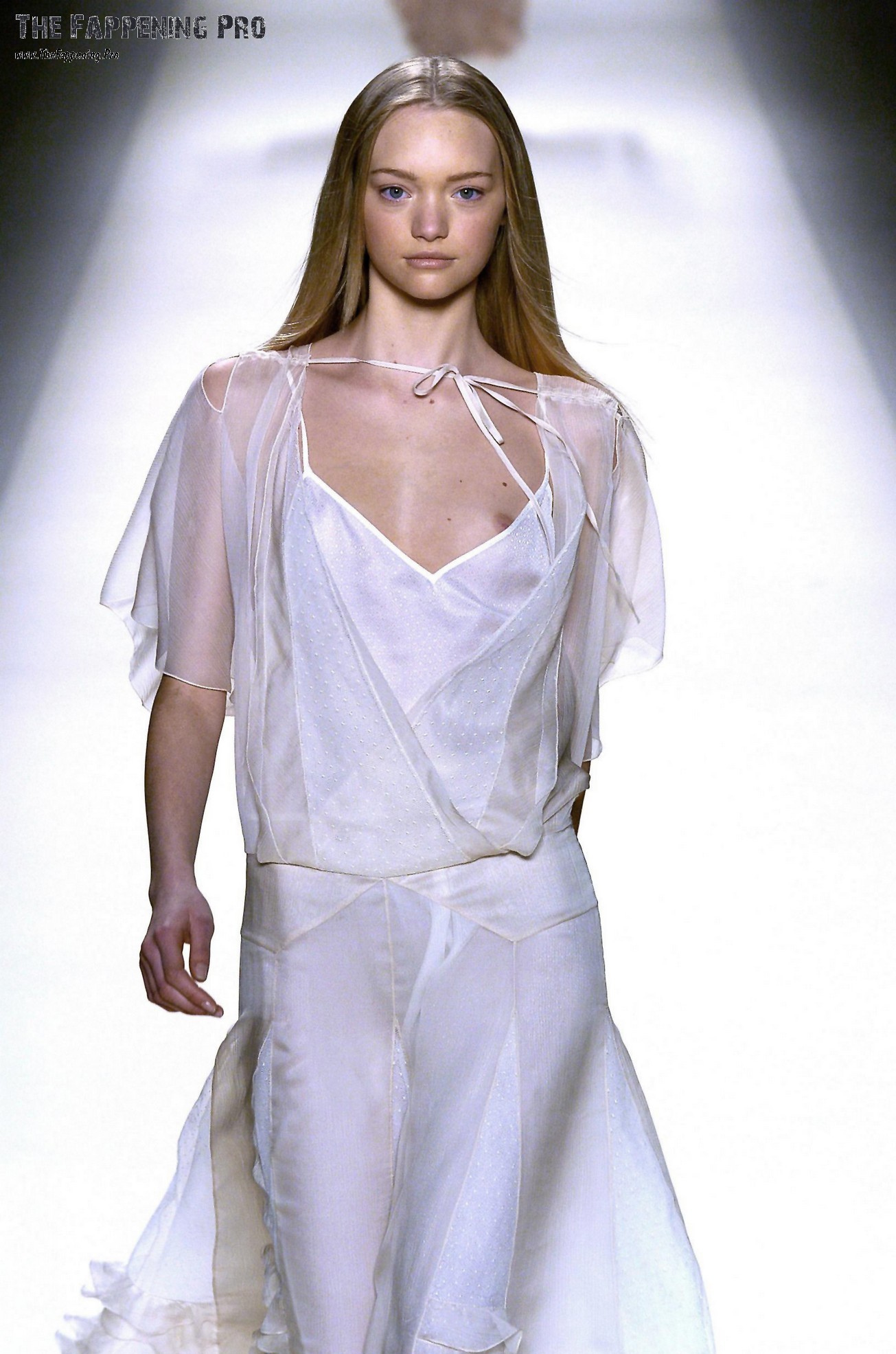 Gemma Ward Nude Fahsion Model