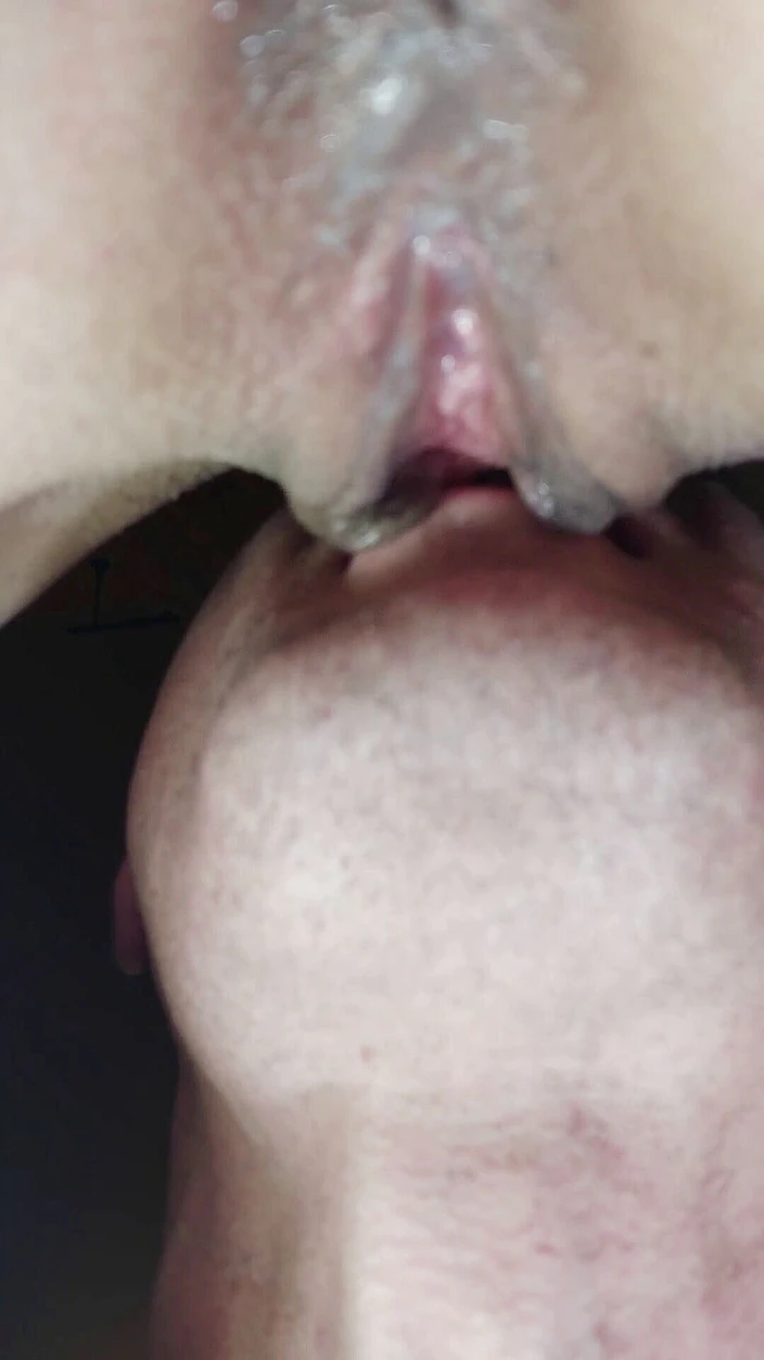 Teens Wet Pussy Is Licked Dripping Pussy Close up ft. Wet Pussy Fuck: Facesitting Close-Up Eating Pussy Teen 18 Nude Porn