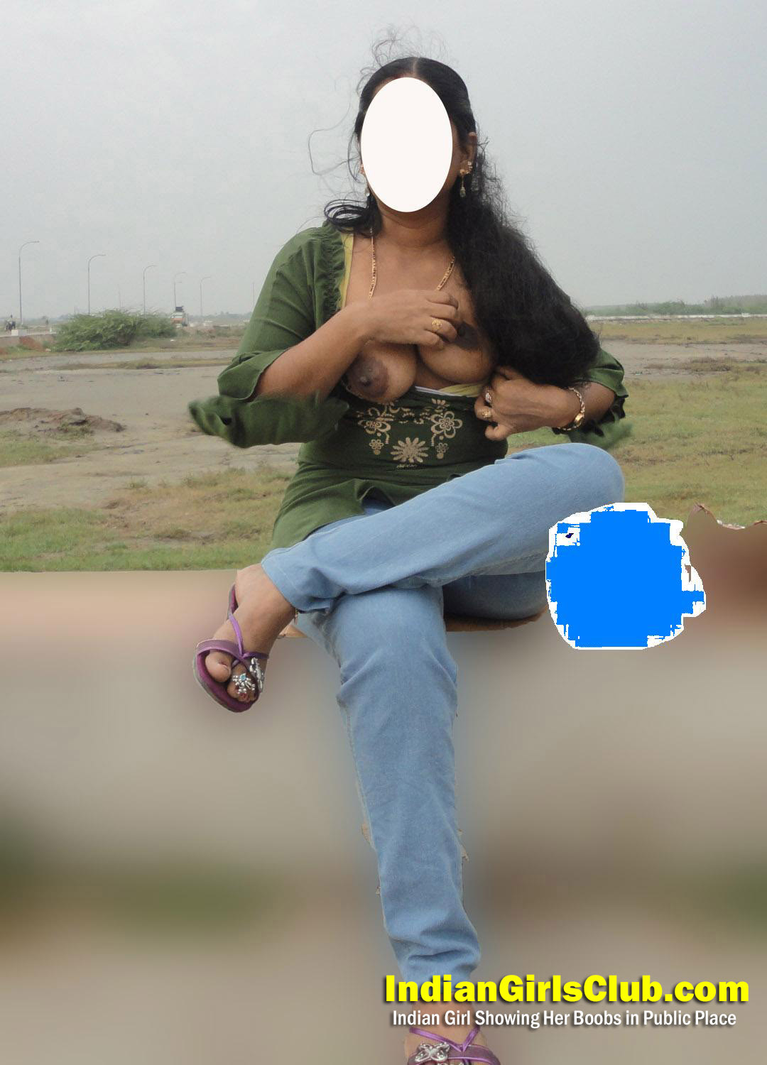 3 indian girls public nudity