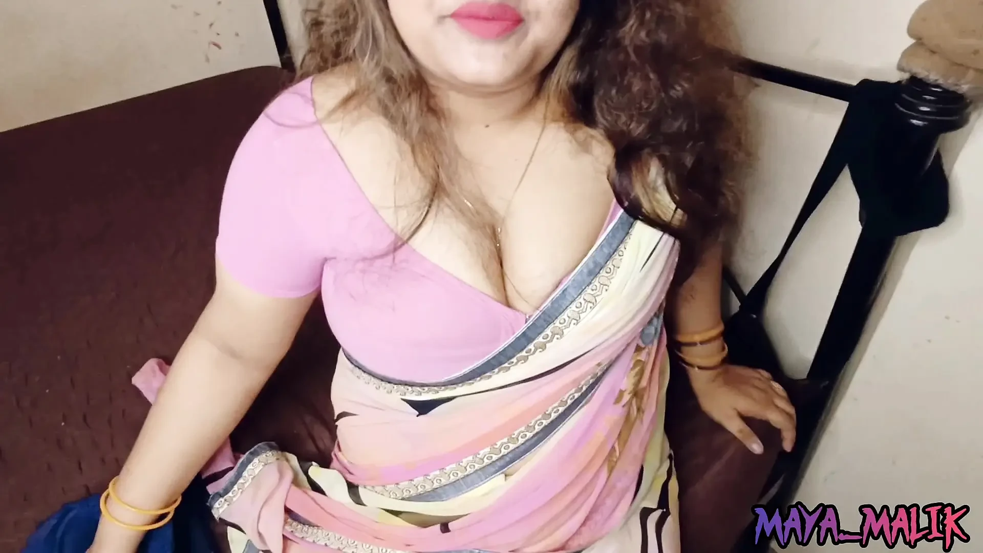 On the Pretext of Giving My Bra Which got Wet in the Rain I Fucked My Newly Married Girl